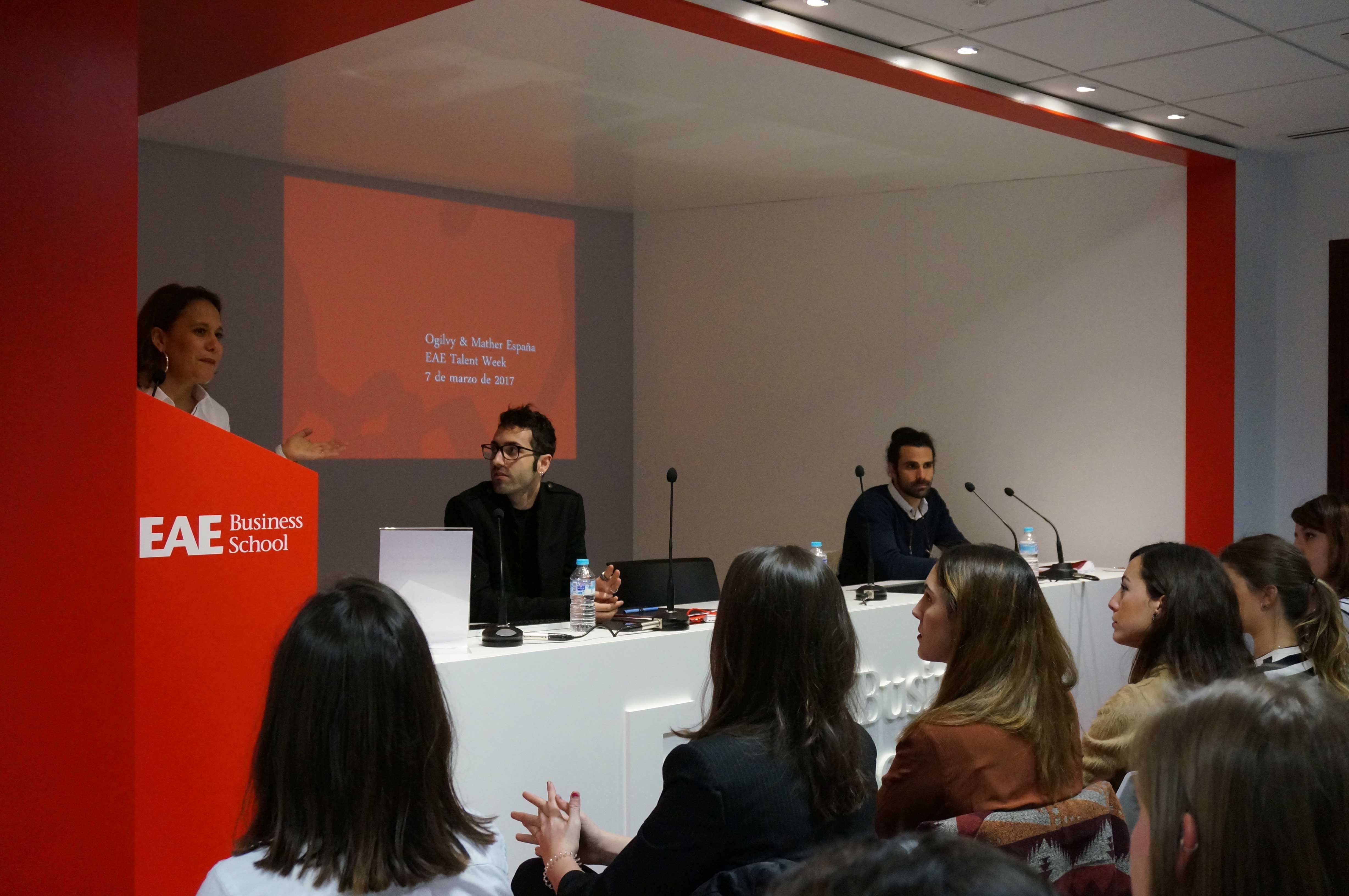 The Ogilvy & Mather team during the EAE Talent Week session with EAE Business School students in Madrid