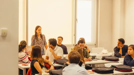 Talent Review and Influencers: EAE Business School students in class