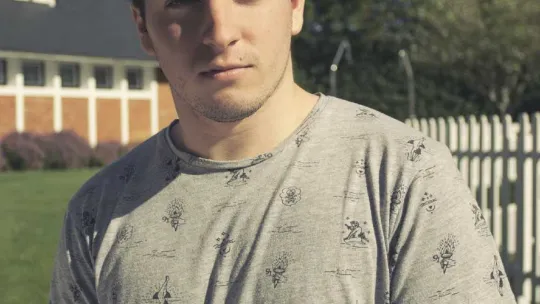 "Si tienes ganas de aprender EAE te ayuda a abrirte camino en el mercado laboral"