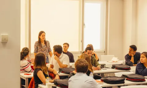 Talent Review and Influencers: EAE Business School students in class