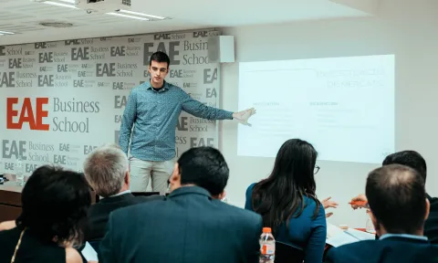 EAE presents the High School Baccalaureate Awards with the aim of enhancing young talent