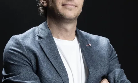 Alejandro Varsky comunica, luego existe