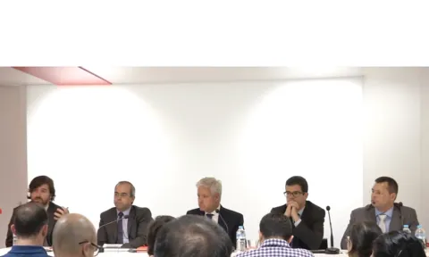 "Cada vez que una empresa se decanta por un candidato, asume un riesgo, el cual se intenta minimizar con la ayuda de los Headhunters"