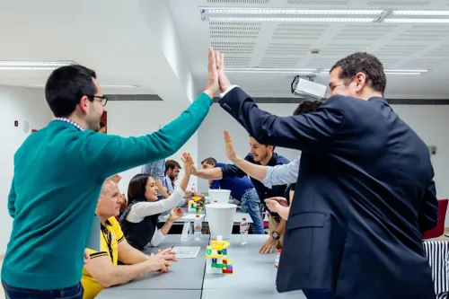 Asiste al encuentro de acogida para futuros alumnos peruanos de EAE en Miraflores, Lima