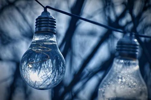 light-bulb-4383479_960_720